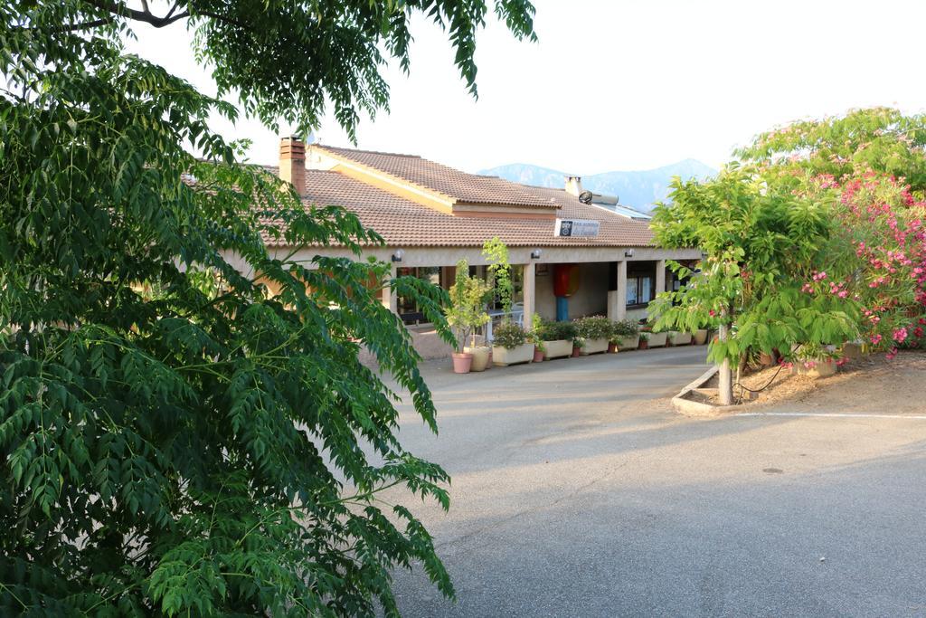 Les Couchants Parque de Campismo
