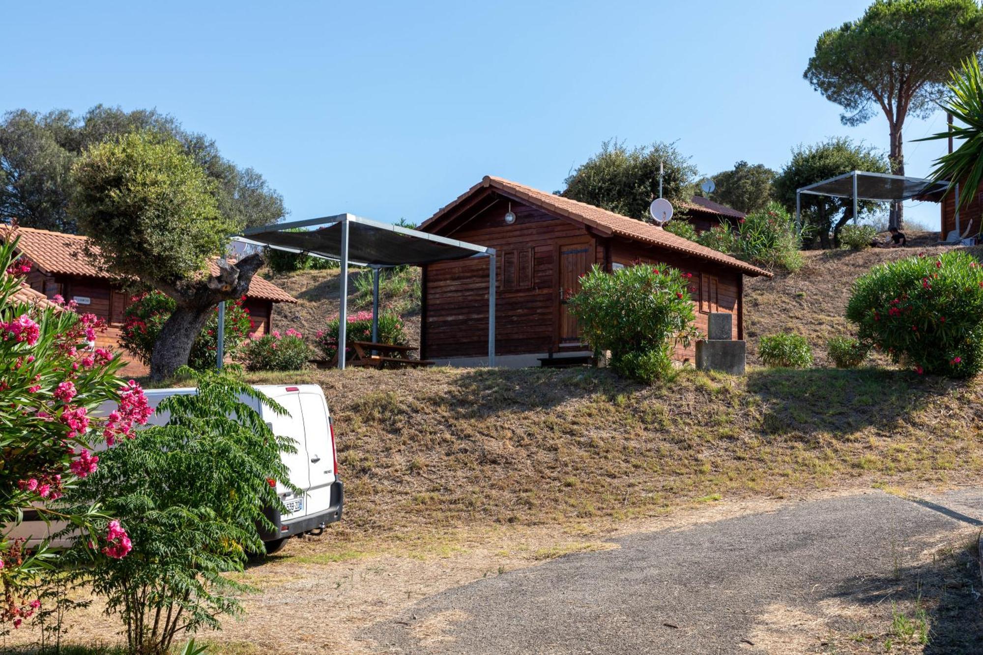 Camping Les Couchants 3*
