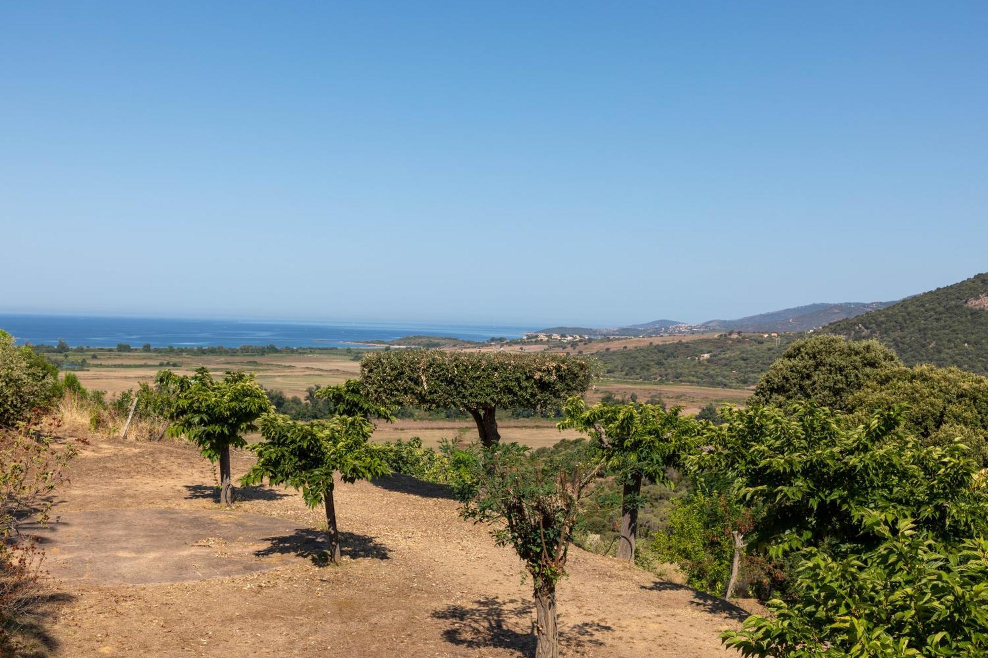 Camping Les Couchants 3*